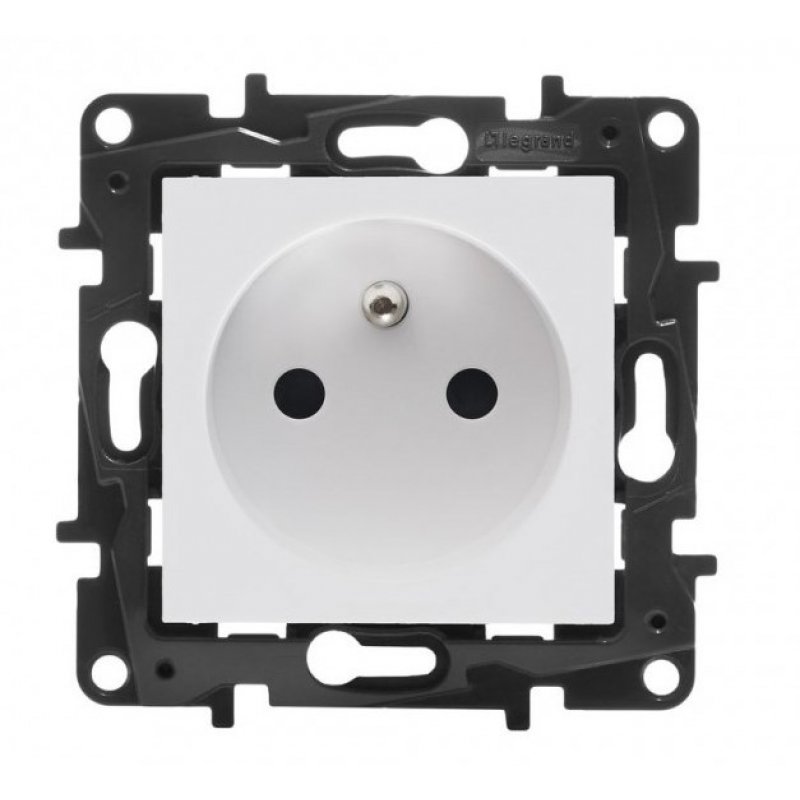 Legrand Niloe Step Gniazdo pojedyncze z uziemieniem , bez przesłony, białe Kod 863130